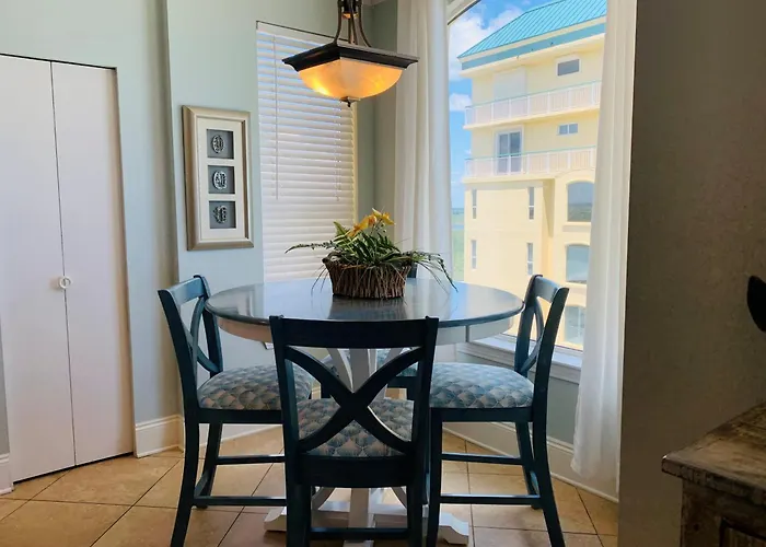 Colony 18a * Pensacola